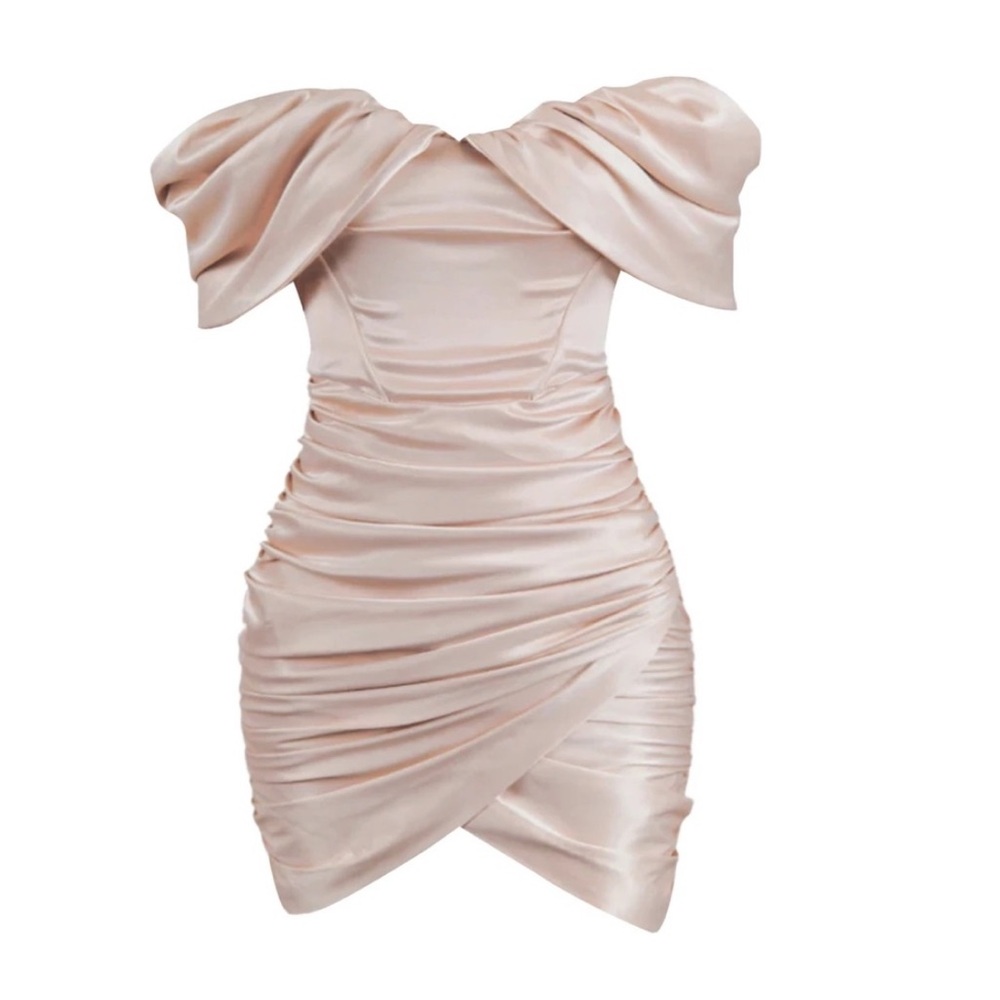 NWT LEAU Blush Elegant Off-Shoulder  “Divine Satin Corset Dress”!
